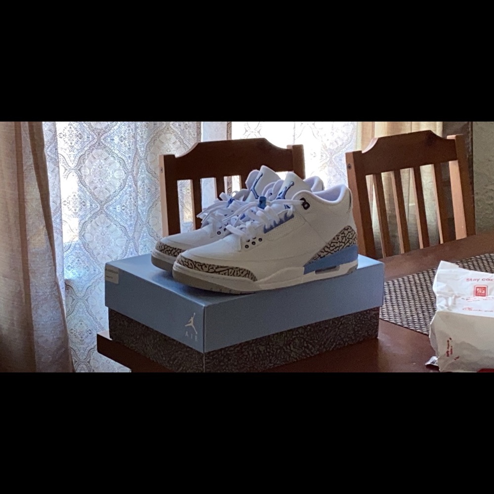 Jordan 3 retro (UNC)